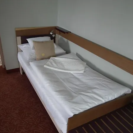 Hostel Szent Gellert Székesfehérvár