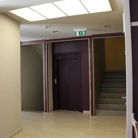 Szent Gellért Hostel *